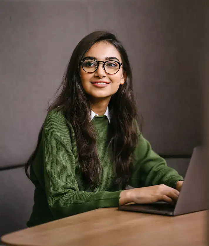 Herbalife customer support team assisting clients